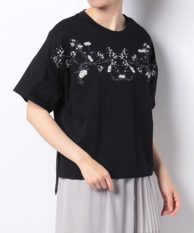 ＜d fashion＞【KBF】刺繍TEE