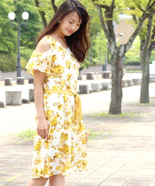 セール 60 Off ボタニカルフラワーオフショルダーワンピース ブージュルード Bou Jeloud D Fashion セール 60 Off ボタニカルフラワーオフショルダーワンピース ブージュルード Bou Jeloud D Fashion