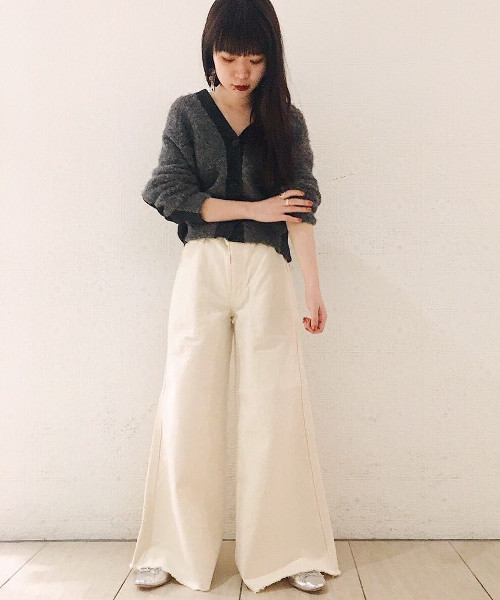 ADAM ET ROPE'（アダムエロペ）の「ALPACA Vネックコクーン