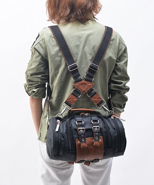 Device 進撃の巨人 立体機動ポーチ 4wayバッグ 進撃の巨人モデル デバイス メンズ Device D Fashion
