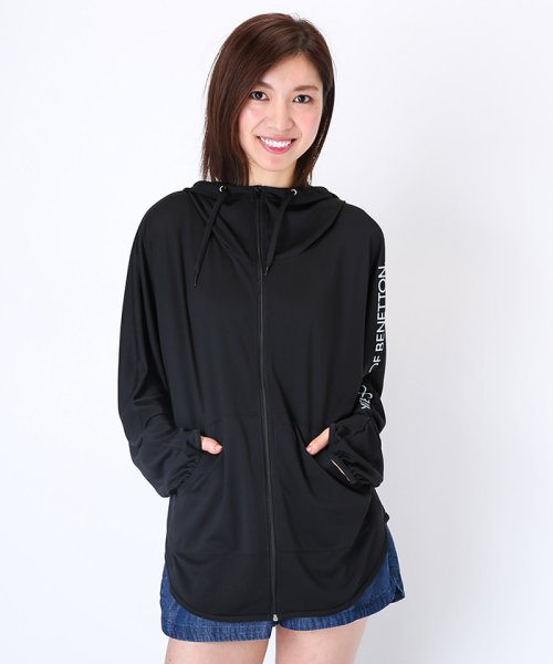 セール ベネトンフード付きドルマンラッシュガード Uv加工upf50 ベネトン レディース Benetton Women D Fashion