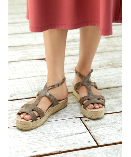 tredi Chic】03－platform sandals/embossed(501135251) | スタイル 