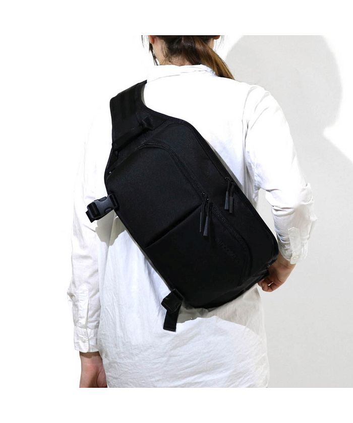 インケース Incase 【日本正規品】インケース ボディバッグ Incase スリングパック Reform Sling Pack 2  Tensaerlite (501303848) | インケース(incase) - d fashion