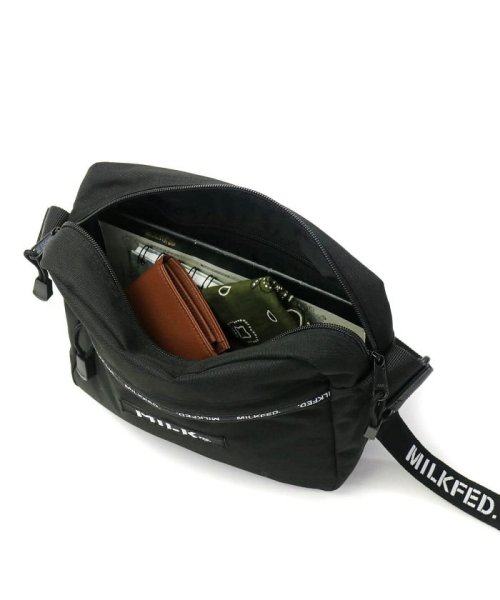 ミルクフェド Milkfed Logo Lined Shoulder Bag ロゴラインショルダーバッグ ミルクフェド Milkfed D Fashion ミルクフェド Milkfed Logo Lined Shoulder Bag ロゴラインショルダーバッグ ミルクフェド Milkfed D Fashion