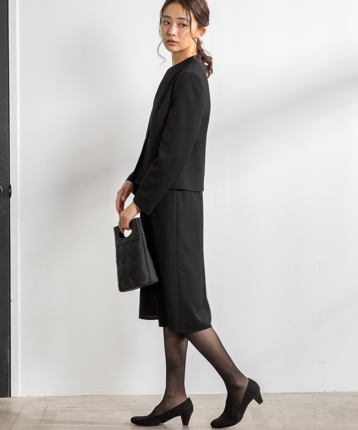 クーポン】【セール 50%OFF】喪服・礼服【前ファスナーで着やすい