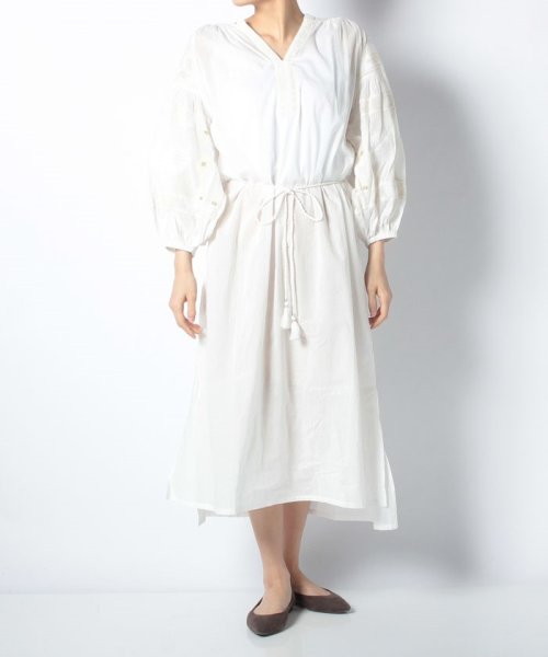 セール 50 Off Kbf インド刺繍サイドスリットワンピース アーバンリサーチ アウトレット Urban Research Outlet D Fashion