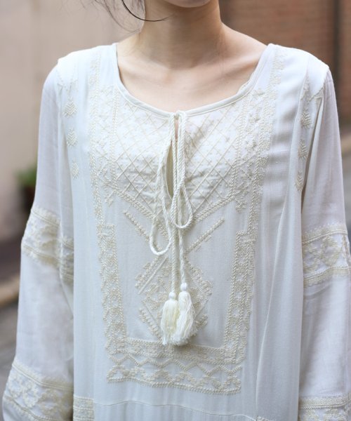 セール 大注目トレンドアイテム マキシ丈刺繍ワンピース ブージュルード Bou Jeloud D Fashion