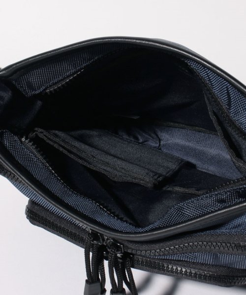 セール メンズ縦型ショルダーバッグ ベネトン メンズ Benetton Mens D Fashion セール メンズ縦型ショルダーバッグ ベネトン メンズ Benetton Mens D Fashion