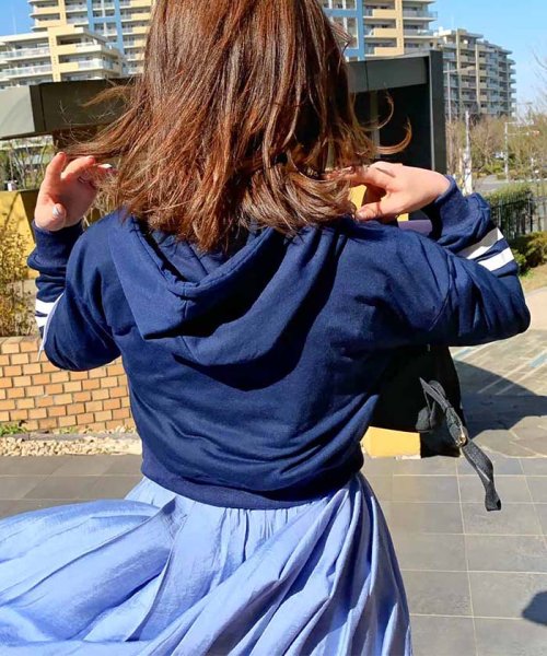 セール フード付きトレーナー レディース ショート丈パーカー へそ出し パーカー ライン入り 即納 ミニミニストア Miniministore D Fashion