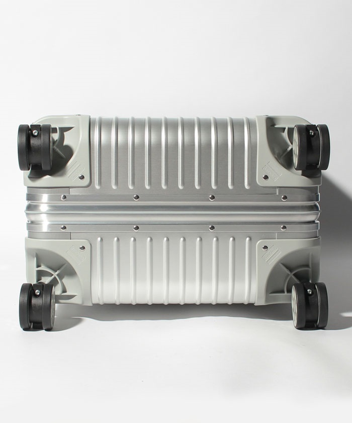 RIMOWA - 国内完売レアRIMOWAイリディセントiPhone12mini/新品送料込匿名便 RIMOWA (リモワ) iPhone 12 & 12 Pro iphoneケース アルミニウム