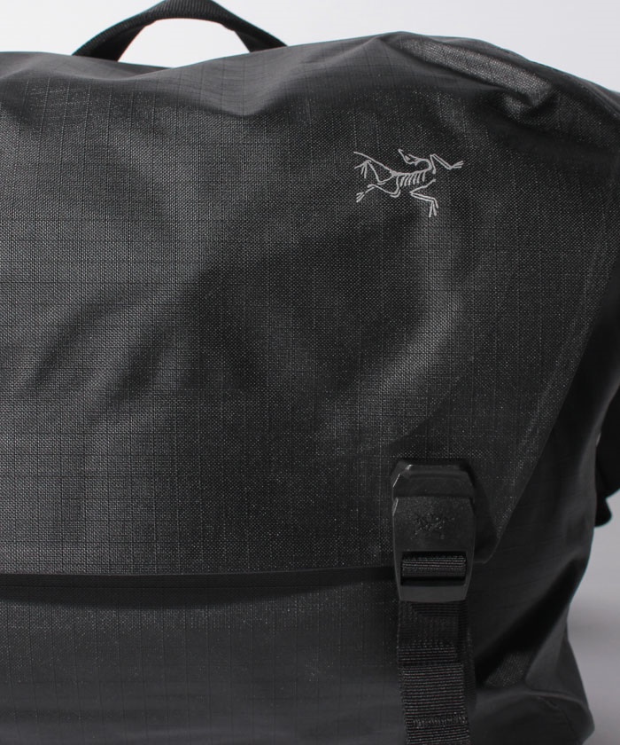 セール】【ARC'TERYX】GRANVILLE 10 COURIER BAG (502354234 セール】【ARC'TERYX】GRANVILLE 10 COURIER BAG (502354234