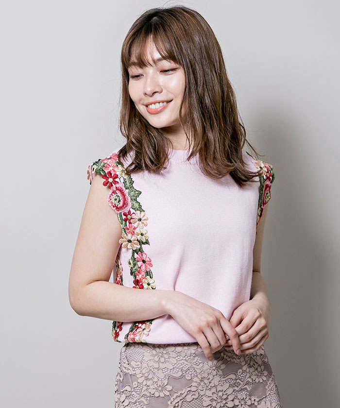 セール】【抗菌・防臭・UV加工】花レースニットノースリーブTOPS