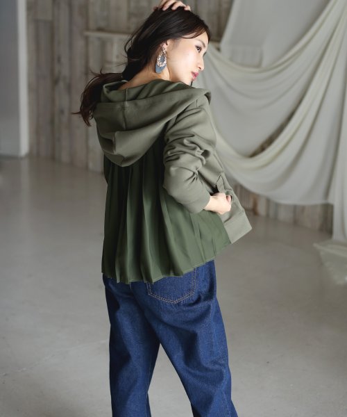 後ろ姿が可愛い バックプリーツジップアップパーカー ブージュルード Bou Jeloud D Fashion 後ろ姿が可愛い バックプリーツジップアップパーカー ブージュルード Bou Jeloud D Fashion