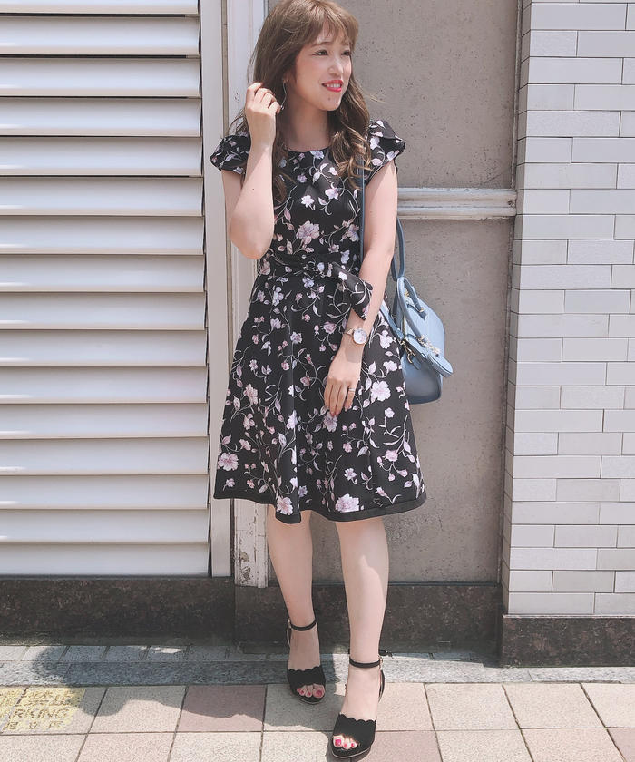 セール 74%OFF】ミッシュマッシュ MISCH MASCH 袖フレアー配色花