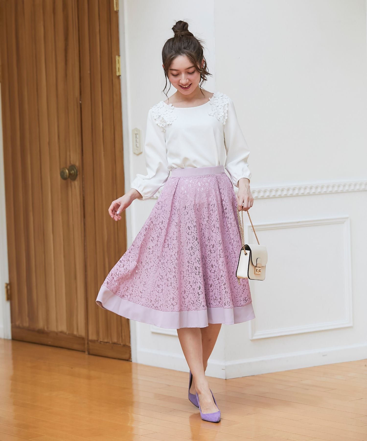 【Dolce&Gabbana】ラミネート レース スカート ブルー ミディ丈 DOLCE&GABBANA】ポピープリント ツイル ミディスカート (Dolce