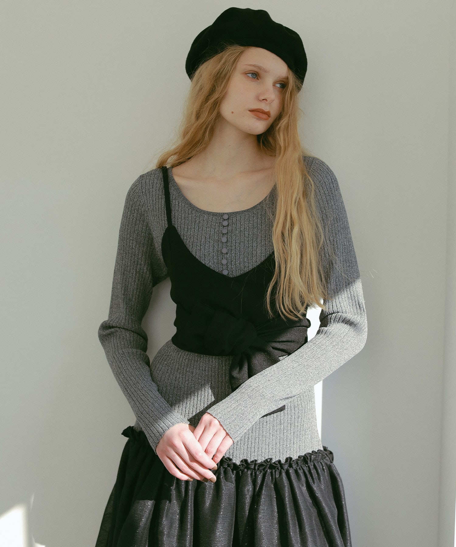 可愛いクリスマスツリーやギフトが！ ミエリ インヴァリアント MIELI INVARIANT Ribbon Coil Bustier シャツ+ブラウス(長袖+七分)