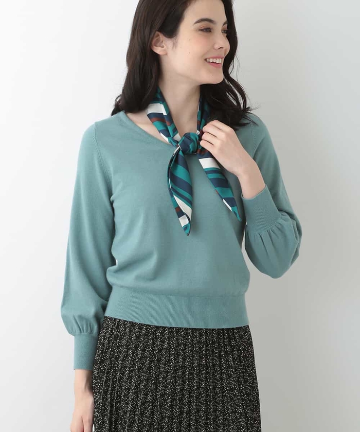 セール 70%OFF】スカーフ付きVネックニット(502833666