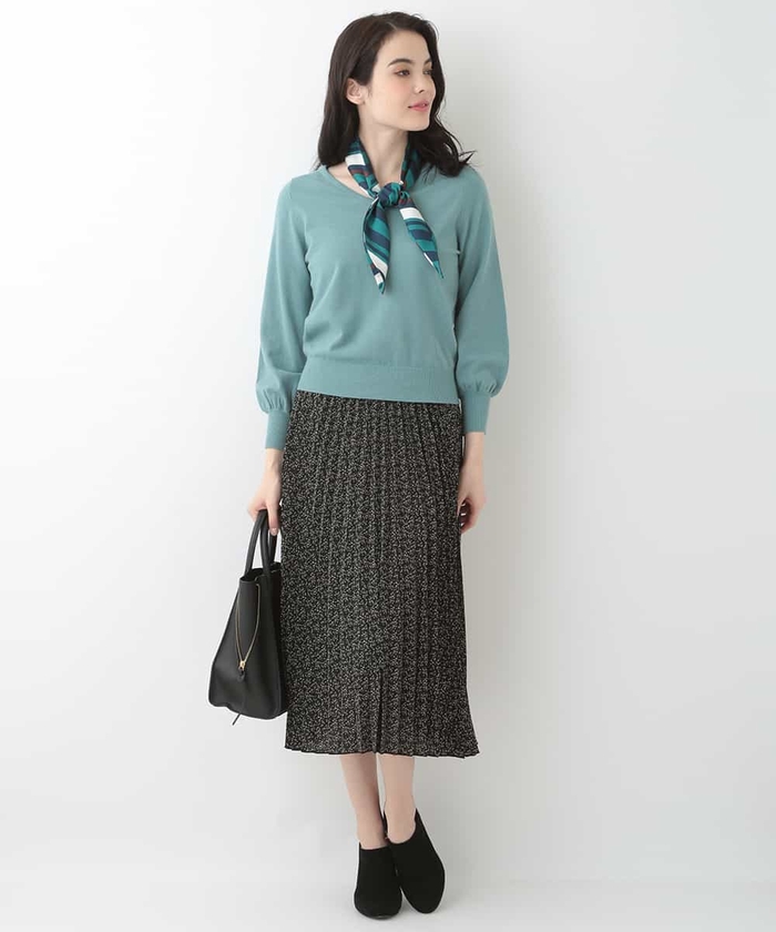 セール 70%OFF】スカーフ付きVネックニット(502833666