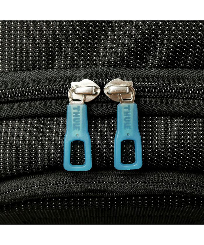 新品未使用　THULE Crossover バックパック 21 L Thule Crossover スーリー リュック バックパック THULE