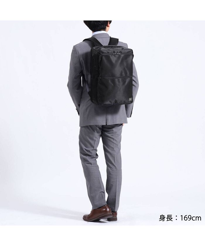 PORTER  TIME BLACK DAYPACK レザー　リュックシーン種類タウンユース