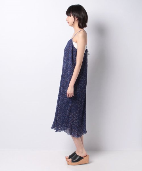 セール 50 Off Kbf Web限定フラワープリーツキャミワンピ アーバンリサーチ アウトレット Urban Research Outlet D Fashion セール 50 Off Kbf Web限定フラワープリーツキャミワンピ アーバンリサーチ アウトレット Urban Research Outlet D Fashion