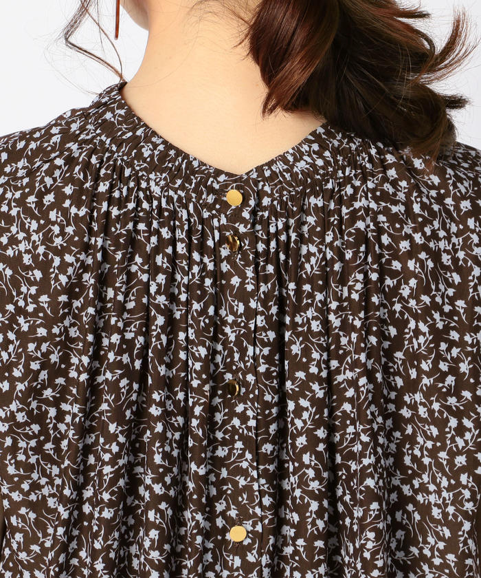 セール 25%OFF】割線小花プリント両前ギャザーブラウス