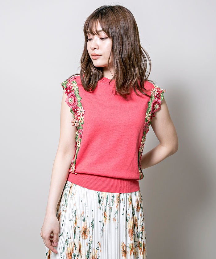 MOSCHINO CHEAPANDCHIC 立体花柄ノースリーブニット　専用 楽天市場】ニットベスト レディース 花柄 ベスト 春秋 刺繍 V