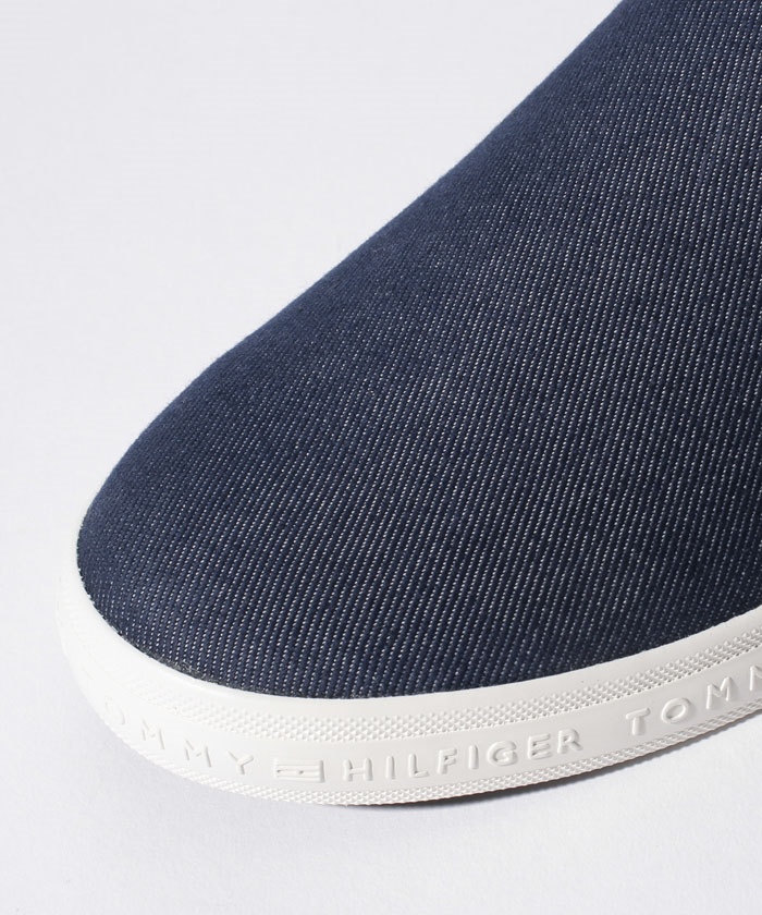 ★夏セール★トミーヒルフィガースリッポン　ローファー　ロゴ　新品 新作! Tommy Hilfiger スリッポン ロゴ スニーカー
