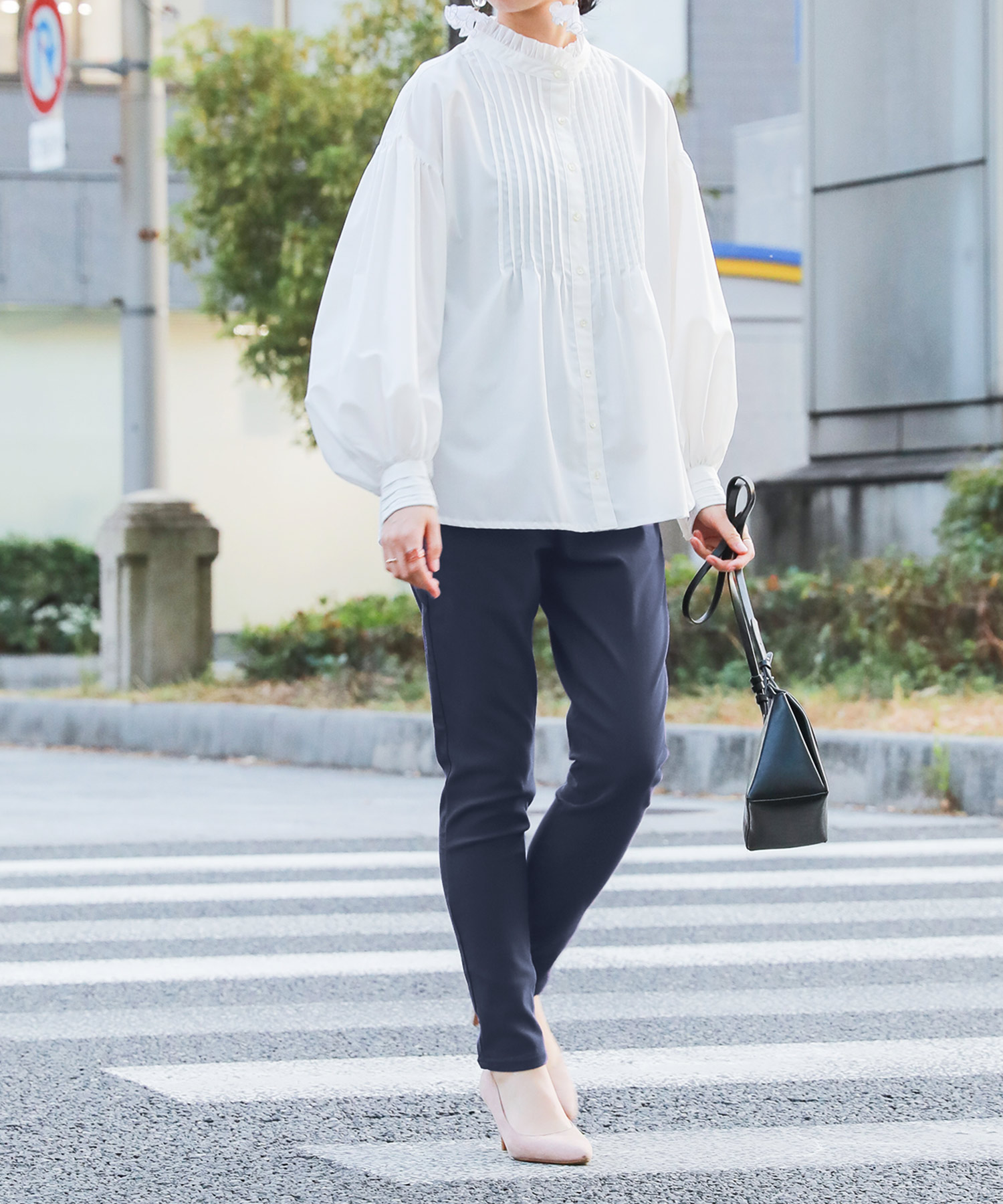 モユル パンツチャコールグレー未使用品 わり