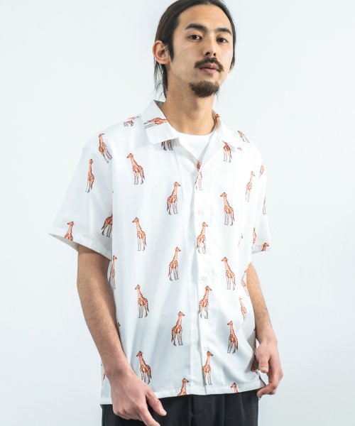 総柄シャツ メンズ レディース 半袖 白 ビッグシルエット キリン ジラフ プリント ボックス カジュアル ストリート Revo レヴォ Th 3000 95 ロッキーモンロー Rocky Monroe D Fashion