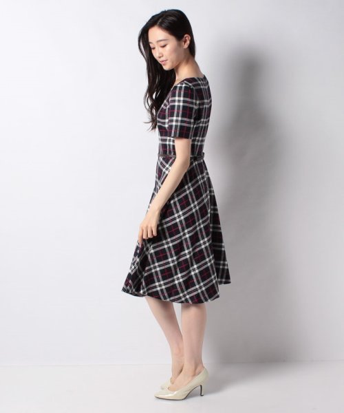 セール タータンチェックワンピース レッセ パッセ Laisse Passe D Fashion