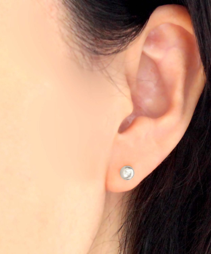 セール】Pt900 丸玉 5mm プラチナ ボールピアス(503295520