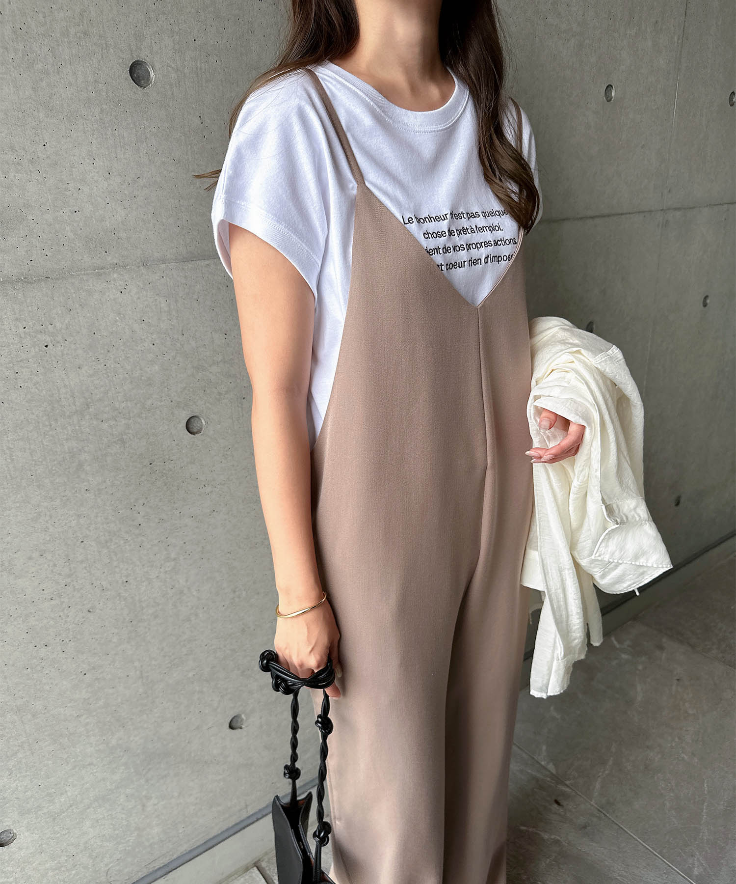 セール10%OFF】アンドミー andme キャミ サロペット Vネック