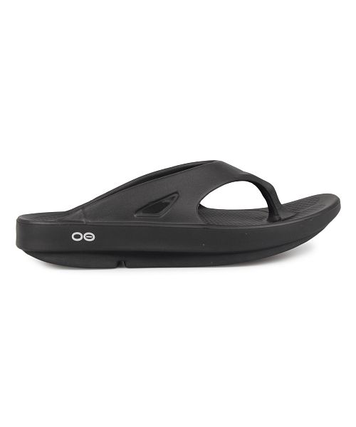 ウーフォス　リカバリーサンダル 23cm ブラック再値下げ ウーフォス OOFOS サンダル リカバリーサンダル トング ウー