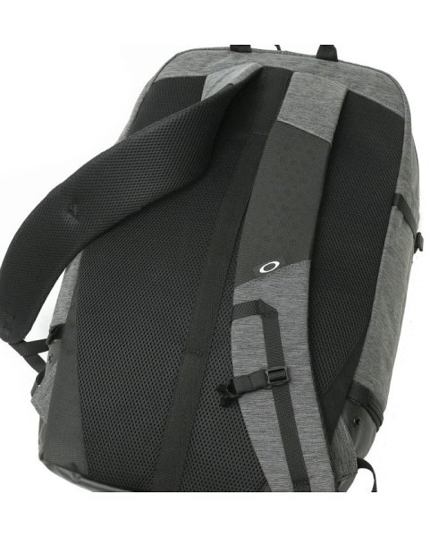 オークリー リュック Oakley リュックサック Essential Two Days Pack 4 0 バックパック B4 40l Fos オークリー Oakley D Fashion オークリー リュック Oakley リュックサック Essential Two Days Pack 4 0 バックパック B4 40l Fos オークリー Oakley D Fashion
