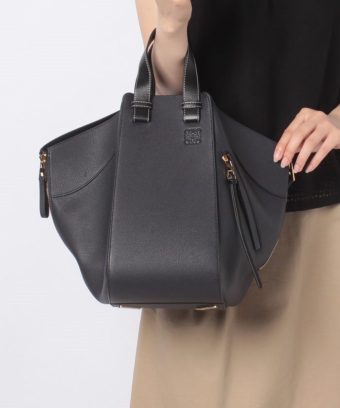 セール】【LOEWE】Hammock Medium Bag(503325822) | ロエベ(LOEWE) - d ...