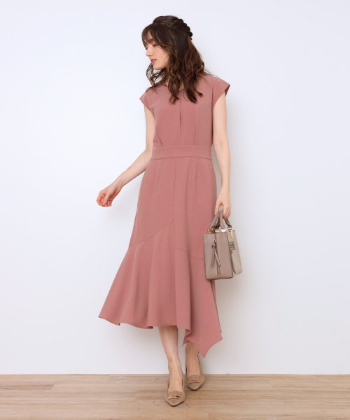 セール 50 Off Tvドラマ着用 アシメヘムワンピース ノエラ Noela D Fashion セール 50 Off Tvドラマ着用 アシメヘムワンピース ノエラ Noela D Fashion
