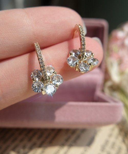 セール ピアスレディース スタッドピアス 大ぶり モチーフピアス 花 可愛い イヤリング 人気アクセサリー ショッピングゴー Shoppinggo D Fashion