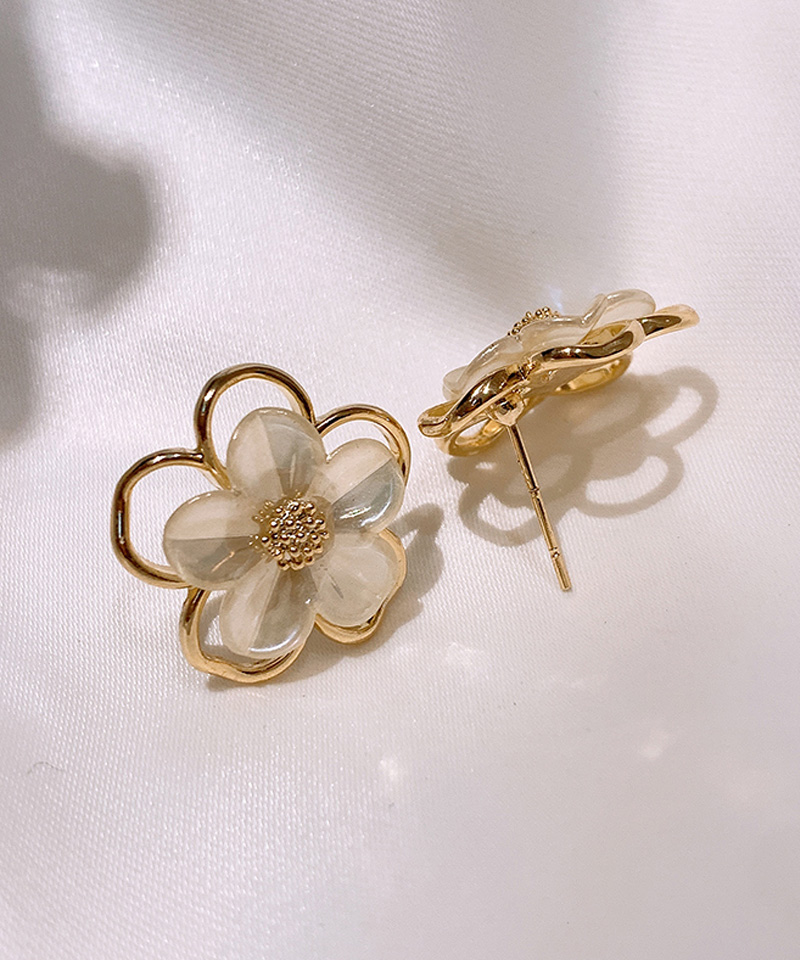 期間限定セール中！【DOLCE&GABBANA】スタッドピアス クーポン】【セール30%OFF】ショッピングゴー shoppinggo ピアス