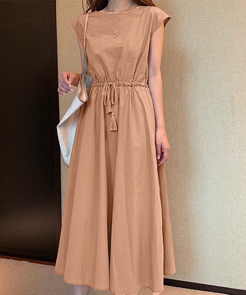 セール ロングワンピース 夏 レディース ロング丈 Aライン 半袖 無地 カジュアル 着痩せ フェミニン アミュレット Amulet D Fashion セール ロングワンピース 夏 レディース ロング丈 Aライン 半袖 無地 カジュアル 着痩せ フェミニン アミュレット Amulet D Fashion