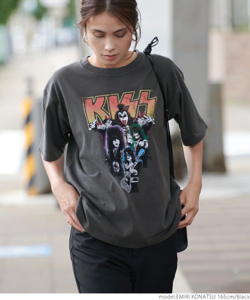 クーポン】【KISS】ウォッシュ加工ロックTシャツ(503381696) | コカ 