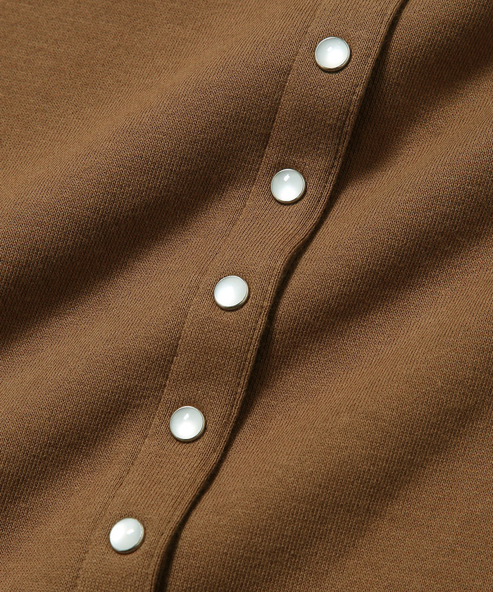 アダムエロペ　アニエスベー　別注プレッション カーディガン　ブラウン agnes b. pour ADAM ET ROPE'】CARDIGAN PRESSIONS(503391804