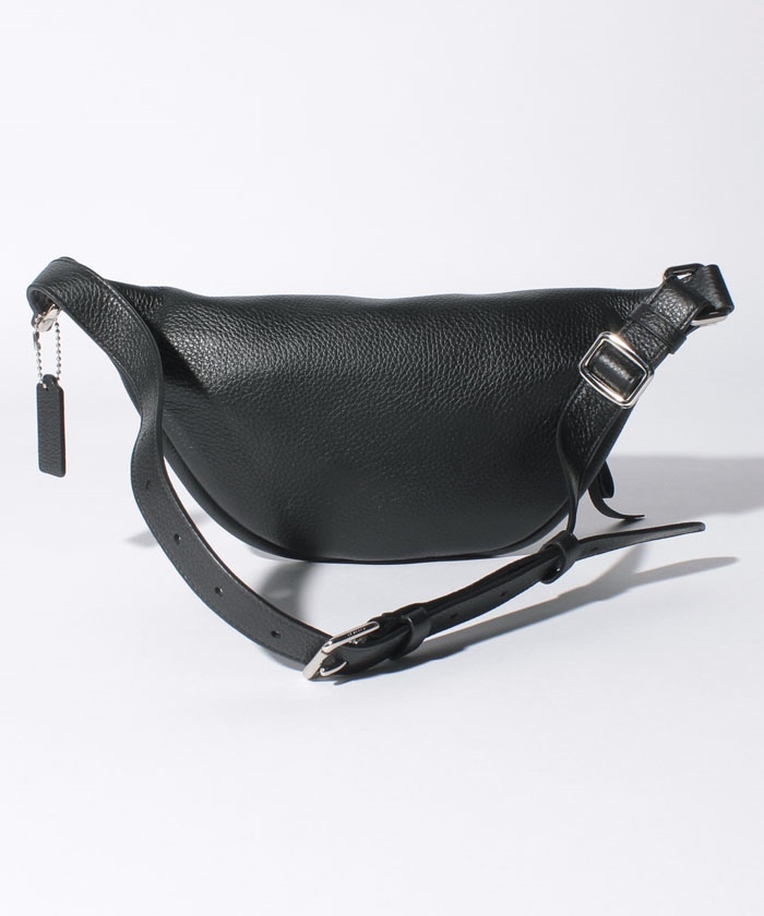 【極美品】coach スクリプト スタッズ ヒップバッグ ウエストバッグ レザー 極美品】coach スクリプト スタッズ ヒップバッグ ウエスト