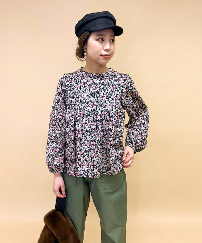 【新品未使用】Fredy emue 袖フレアリブニット　38 ブラック セール 30%OFF】花柄ピンタック肩フリルブラウス(503391966