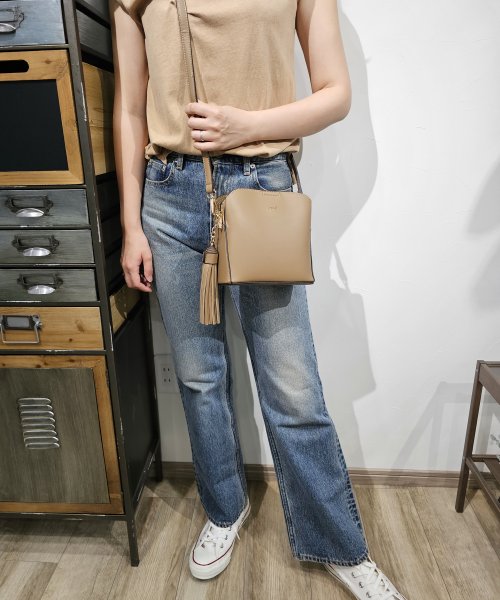 スムース ビッグタッセルショルダーバッグ アングリッド バッグ Ungrid Bag D Fashion スムース ビッグタッセルショルダーバッグ アングリッド バッグ Ungrid Bag D Fashion