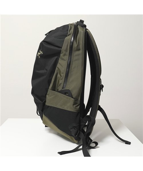 セール 11 Off Arcteryx アークテリクス Arro 16 アロー バックパック リュック デイバック Black メンズ レディース アークテリクス Arc Teryx D Fashion セール 11 Off Arcteryx アークテリクス Arro 16 アロー バックパック リュック デイバック Black メンズ レディース アークテリクス Arc Teryx D Fashion