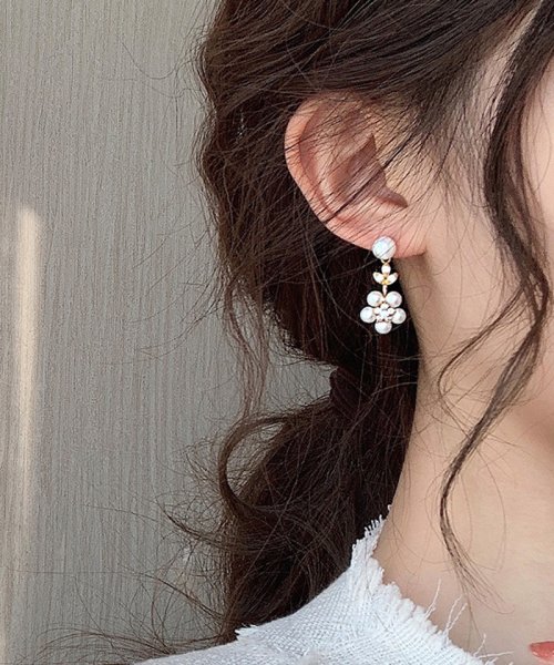 セール ピアス レディース パールピアス 揺れる 大ぶり モチーフピアス 花 可愛い イヤリング 人気アクセサリー ショッピングゴー Shoppinggo D Fashion セール ピアス レディース パールピアス 揺れる 大ぶり モチーフピアス 花 可愛い イヤリング 人気アクセサリー ショッピングゴー Shoppinggo D Fashion