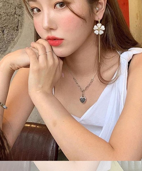 セール30 Off ピアス レディース 揺れる ロングピアス 大ぶり モチーフピアス 花 可愛い イヤリング 左右非対称 人気アクセサリー ショッピングゴー Shoppinggo D Fashion セール30 Off ピアス レディース 揺れる ロングピアス 大ぶり モチーフピアス 花 可愛い イヤリング 左右非対称 人気アクセサリー ショッピングゴー Shoppinggo D Fashion