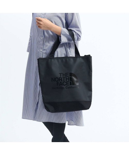 日本正規品 ザ ノース フェイス トートバッグ The North Face Tnf トート Tote 18l B4 Nm ザノースフェイス The North Face D Fashion