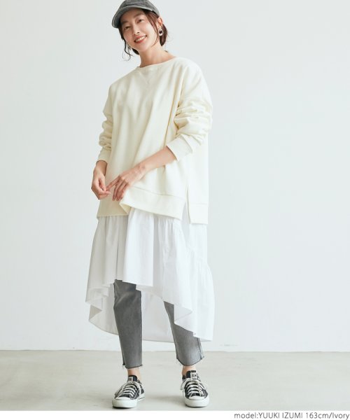裏起毛サイドスリットスウェットトップス(502651836) | コカ(coca) - d fashion 裏起毛サイドスリットスウェットトップス(502651836) | コカ(coca) - d fashion